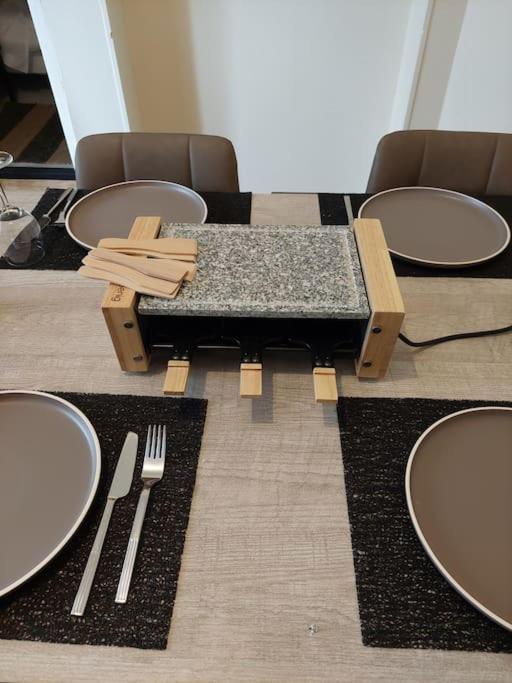 Gite D'Exception 13 Couchages Avec Jacuzzi Et Sauna 香槟沙隆 外观 照片